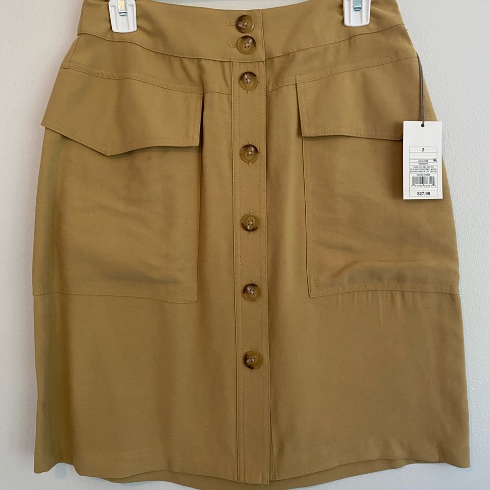 NWT Universal Thread Button Up Skirt Size 2